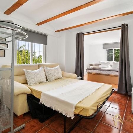 Casa De 2 Dormitorios Con Piscina Privada Y Desayuno Incluido En Alhaurin Alhaurín de la Torre Zewnętrze zdjęcie